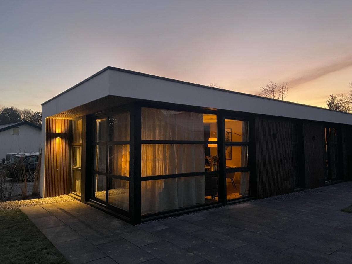 Edelhert, Moderne En Comfortabele Vakantiewoning Met Hottub! 에르멜로 외부 사진