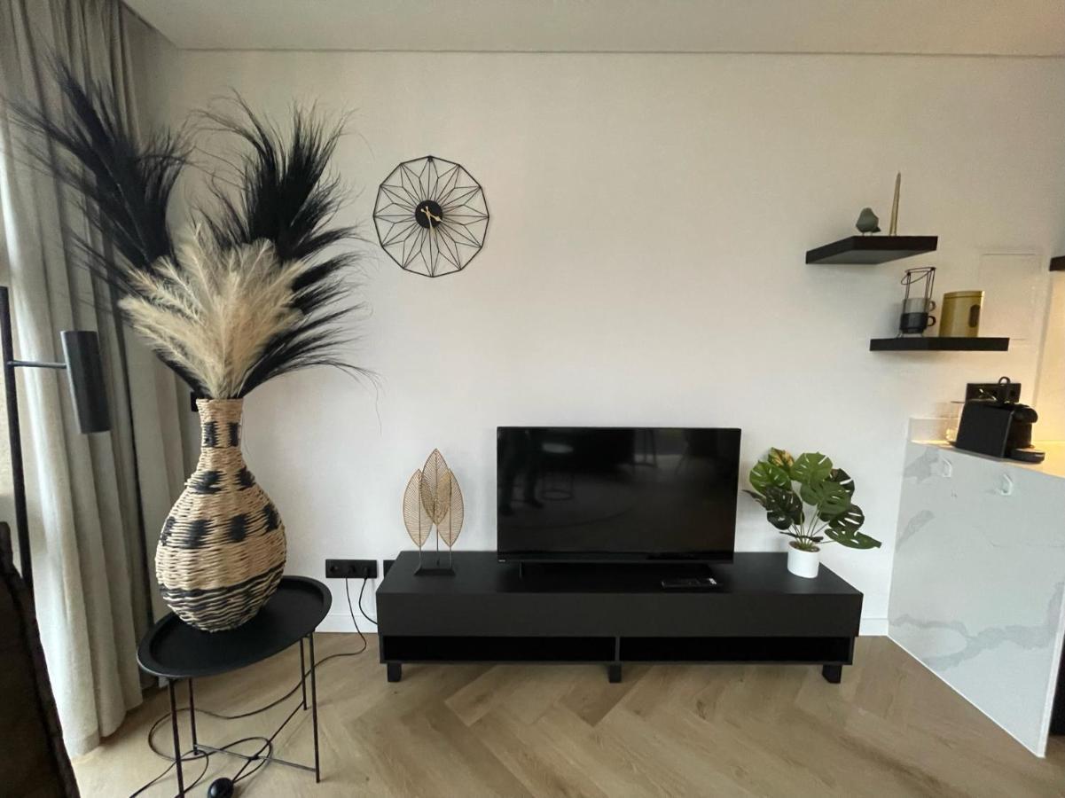 Edelhert, Moderne En Comfortabele Vakantiewoning Met Hottub! 에르멜로 외부 사진