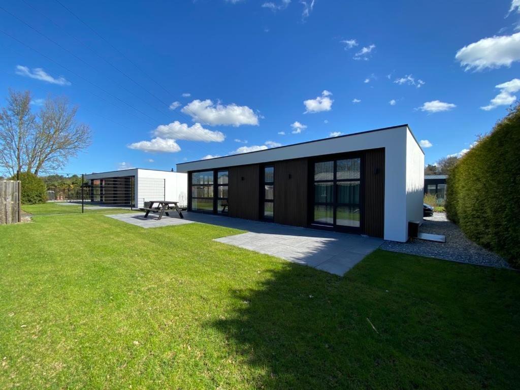 Edelhert, Moderne En Comfortabele Vakantiewoning Met Hottub! 에르멜로 외부 사진