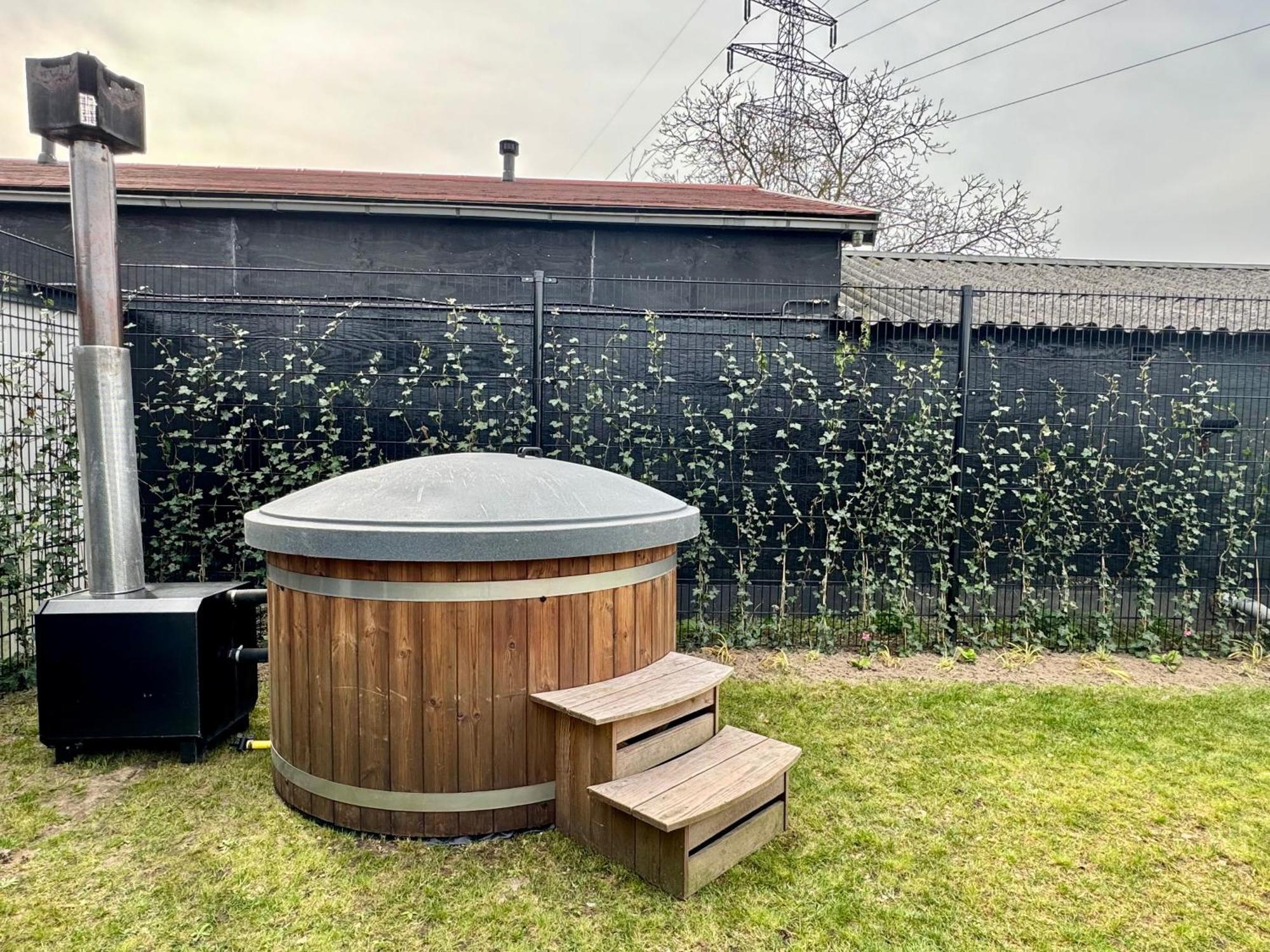 Edelhert, Moderne En Comfortabele Vakantiewoning Met Hottub! 에르멜로 외부 사진